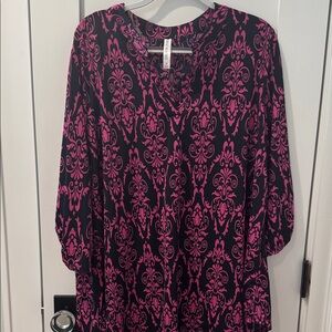 Chic Women's Pink and Black Blouse